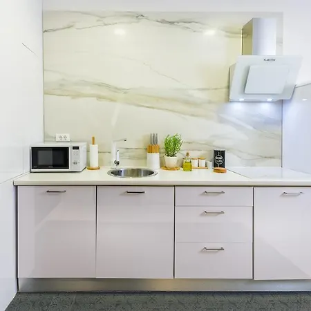 Luxury Arc