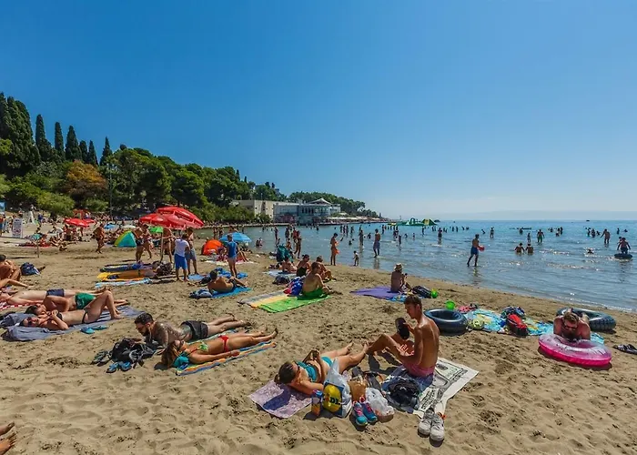 Luxury Arc Appartement *